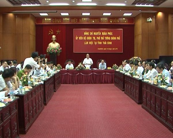 ท่าน Nguyễn Xuân Phúc รองนายกรัฐมนตรีเยือนจังหวัด Thái Bình